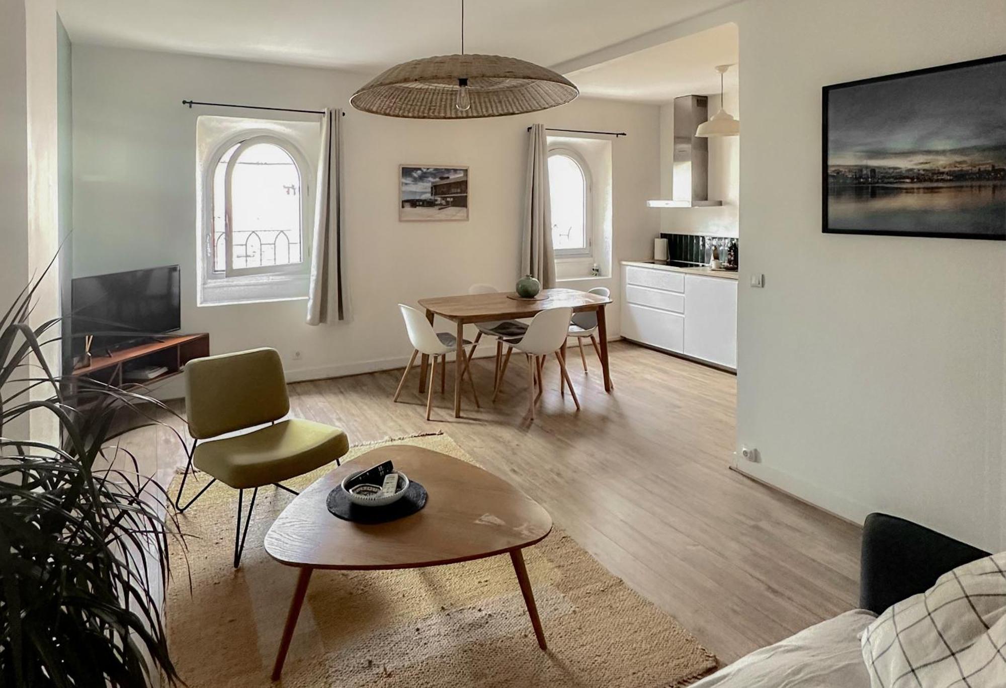 Apartment T2 Canebiere *